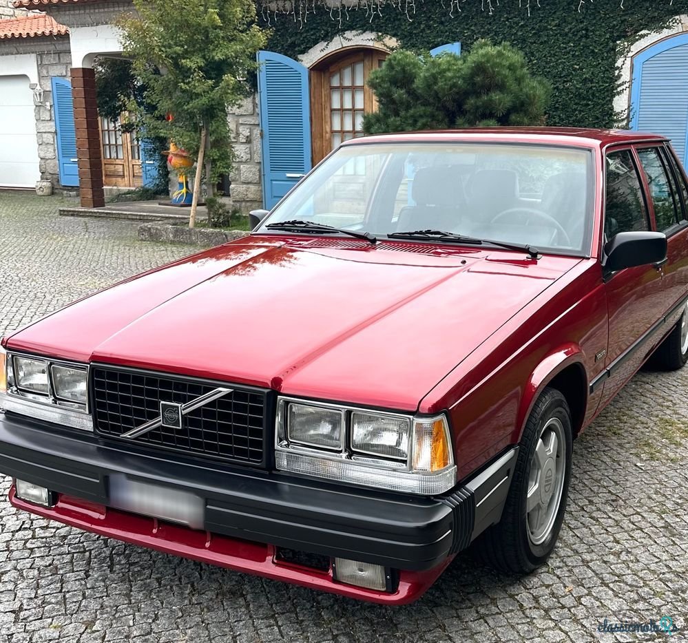 1989' Volvo 740 photo #5