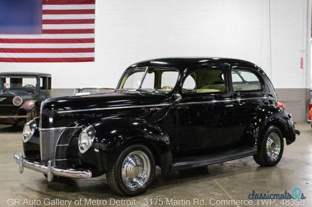 1940' Ford photo #1