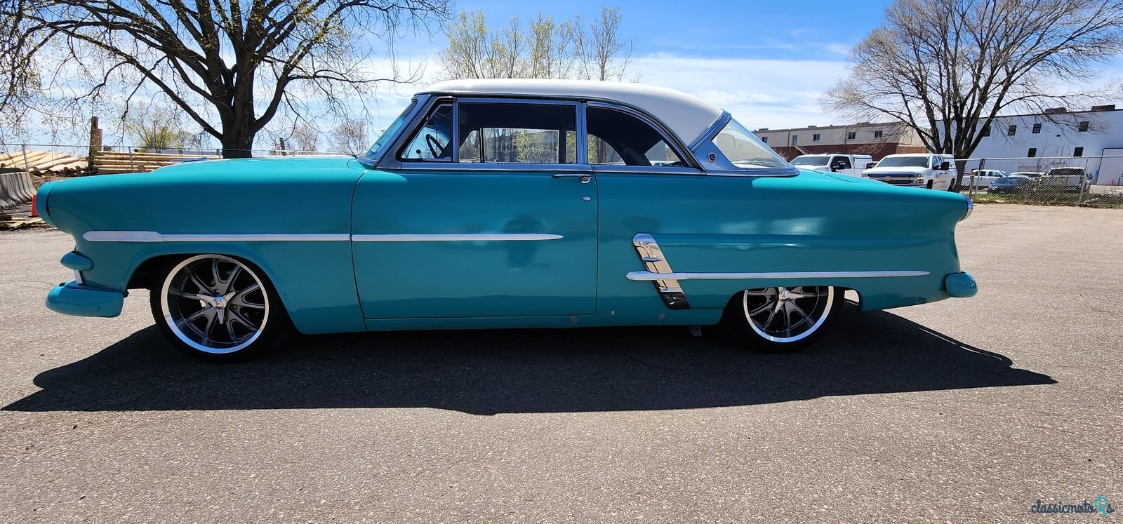 1953' Ford Victoria photo #2