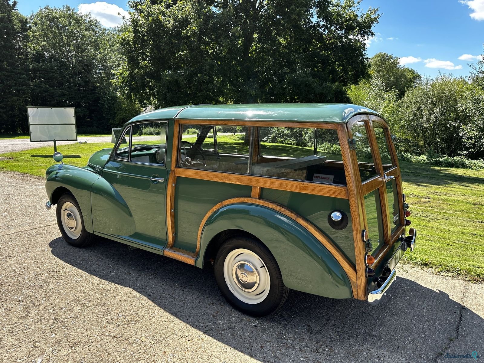 1962' Morris Minor Traveller photo #3