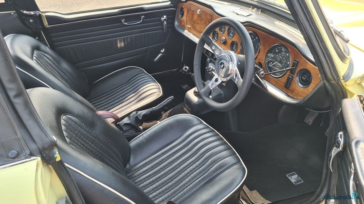 1969' Triumph TR5 photo #3