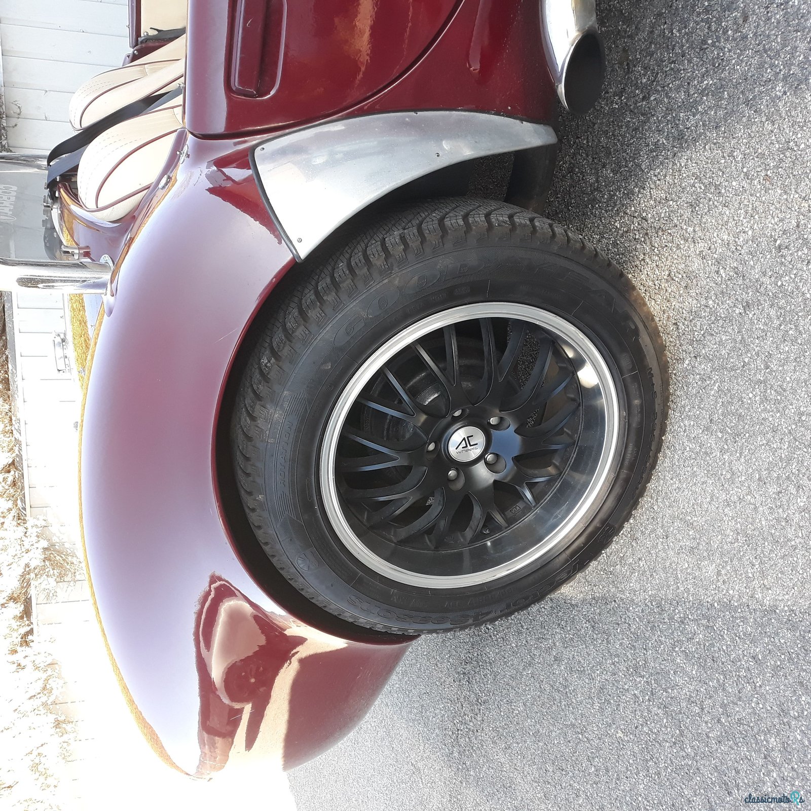 1975' AC Cobra photo #5