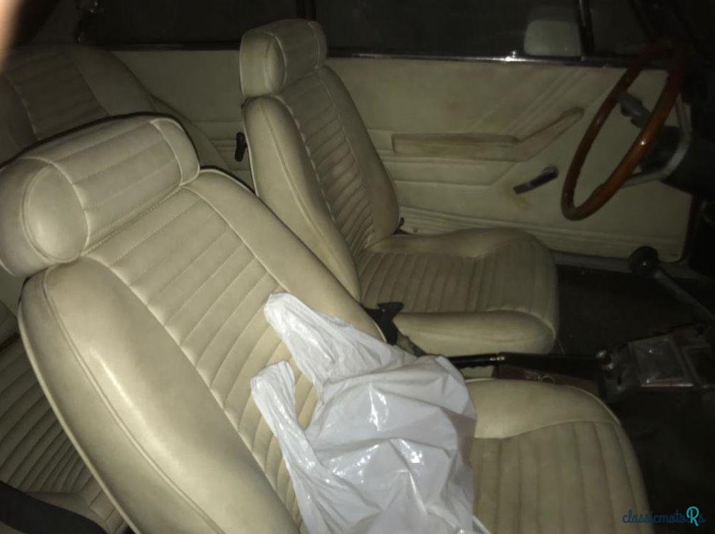 1975' Alfa Romeo 2000 photo #2