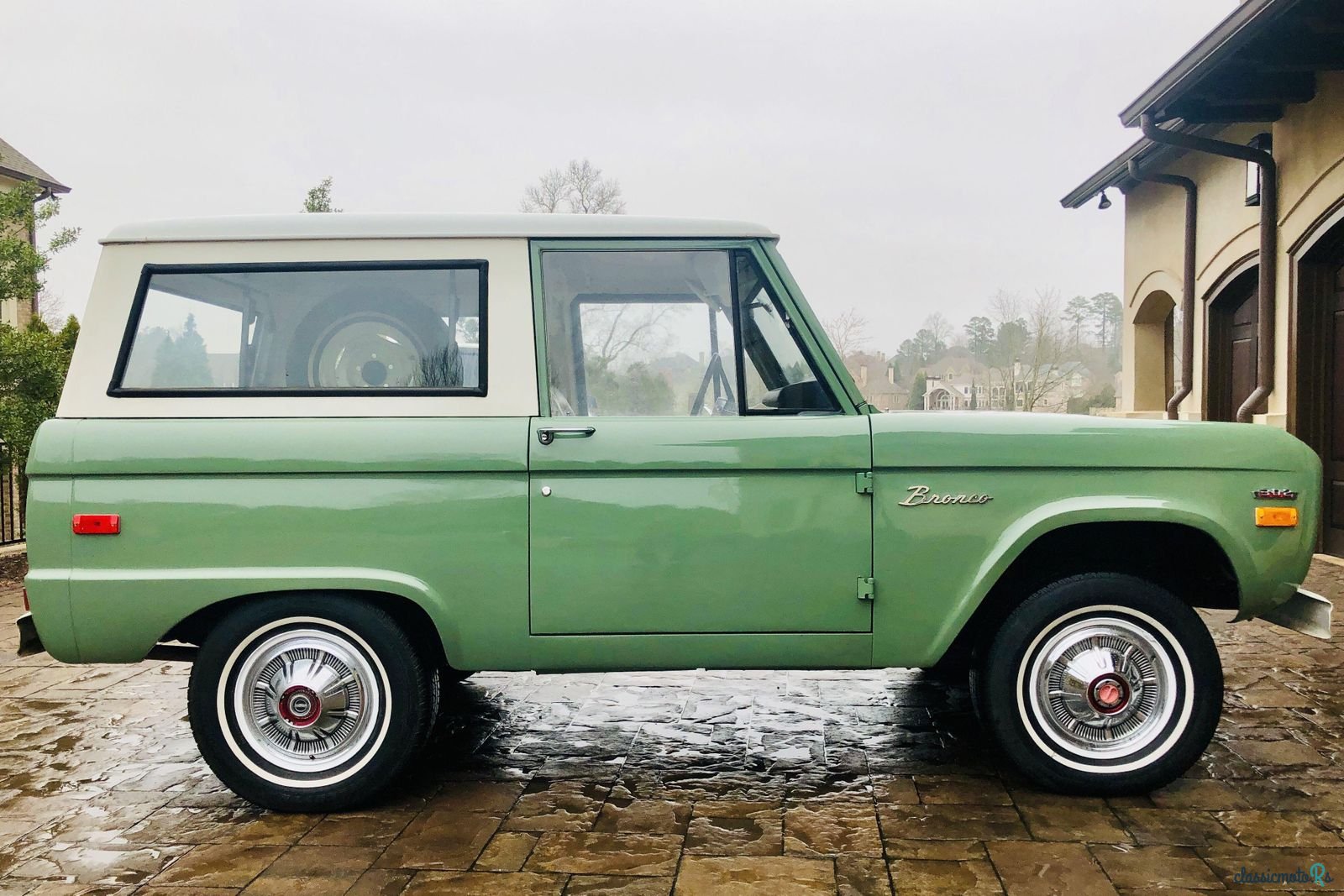 1970' Ford Bronco photo #2