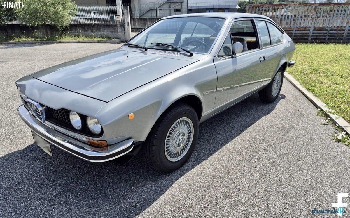 1975' Alfa Romeo Alfetta photo #1