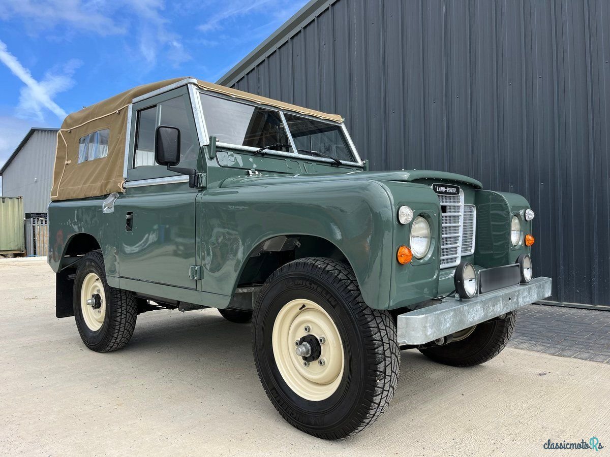 1977' Land Rover Series III photo #1