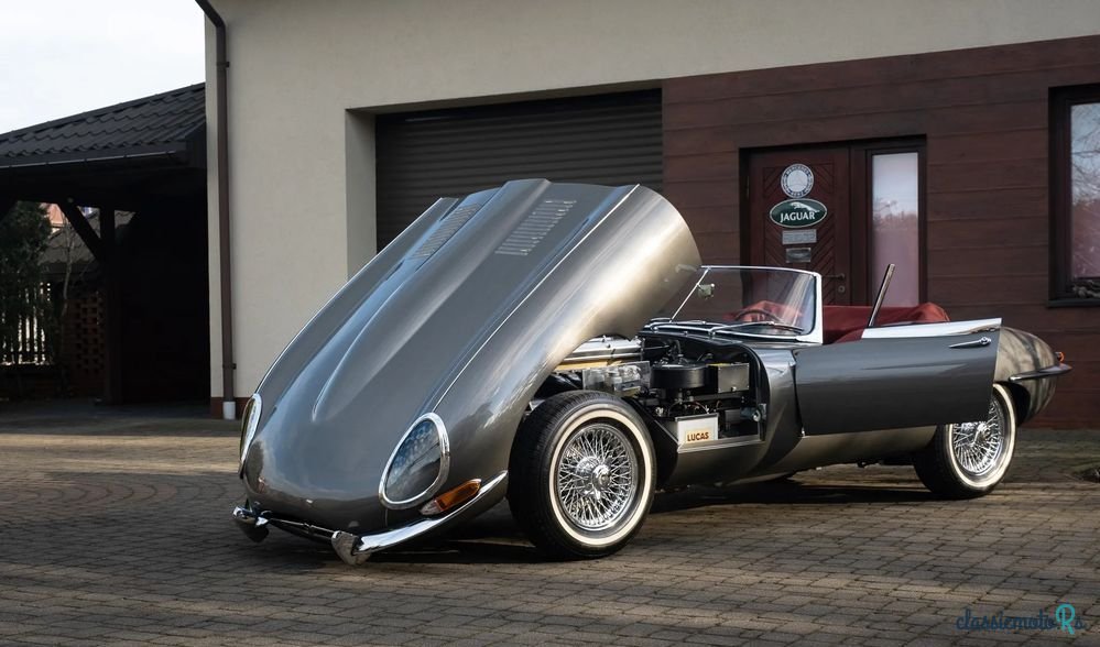 1964' Jaguar E-Type photo #2
