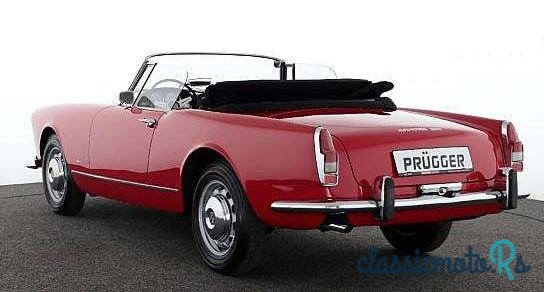 1963' Alfa Romeo Spider photo #4