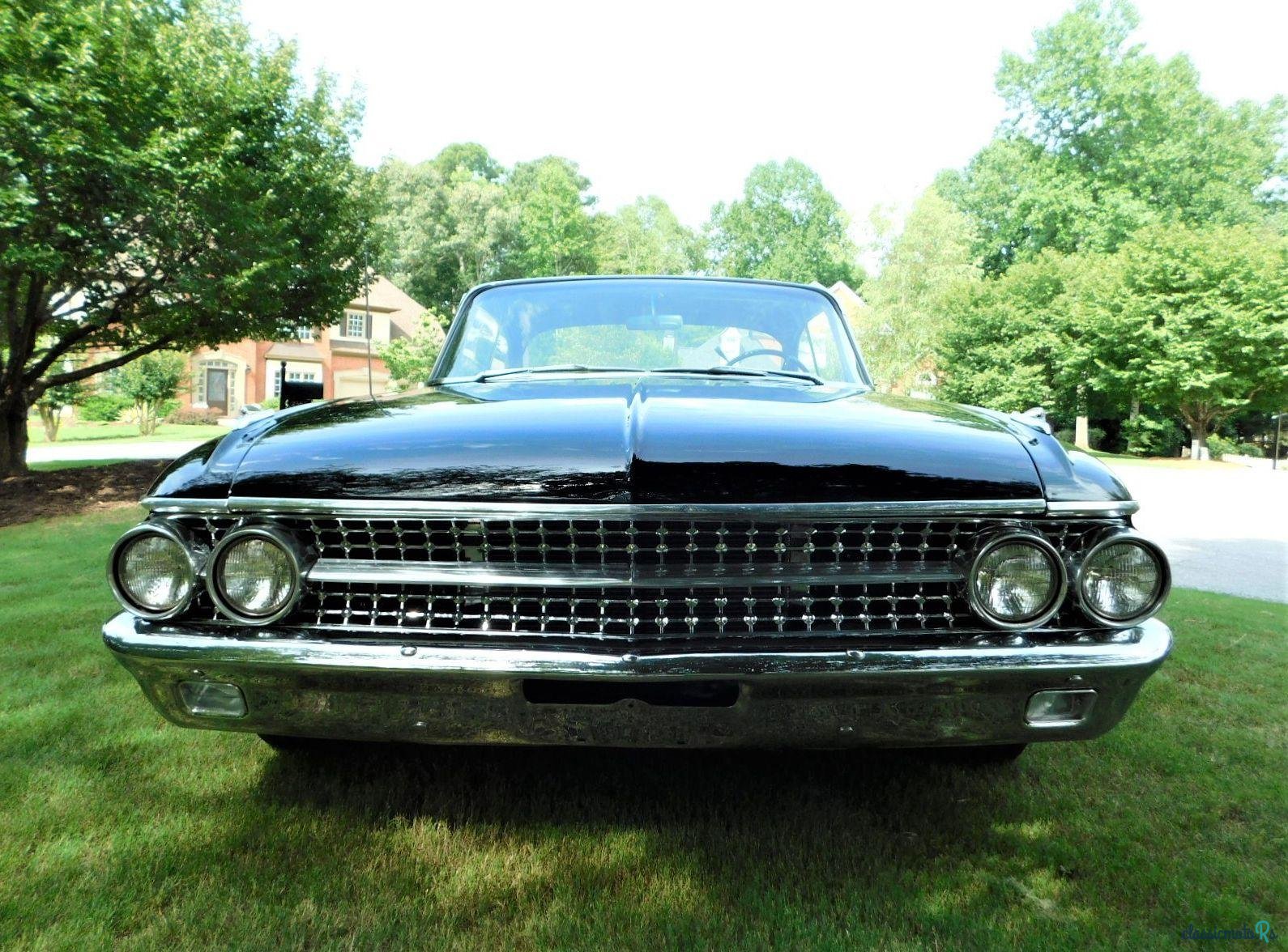 1961' Ford Galaxie for sale.