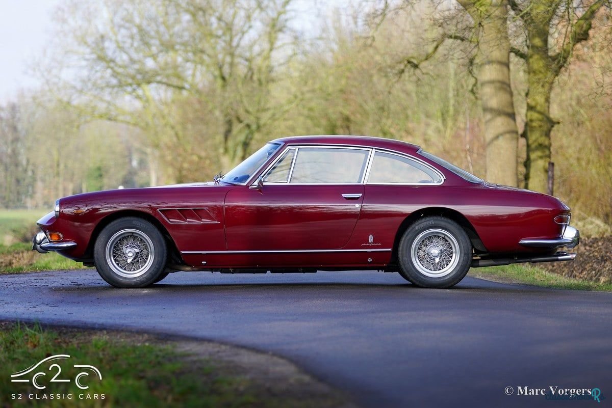 1966' Ferrari 330 photo #3