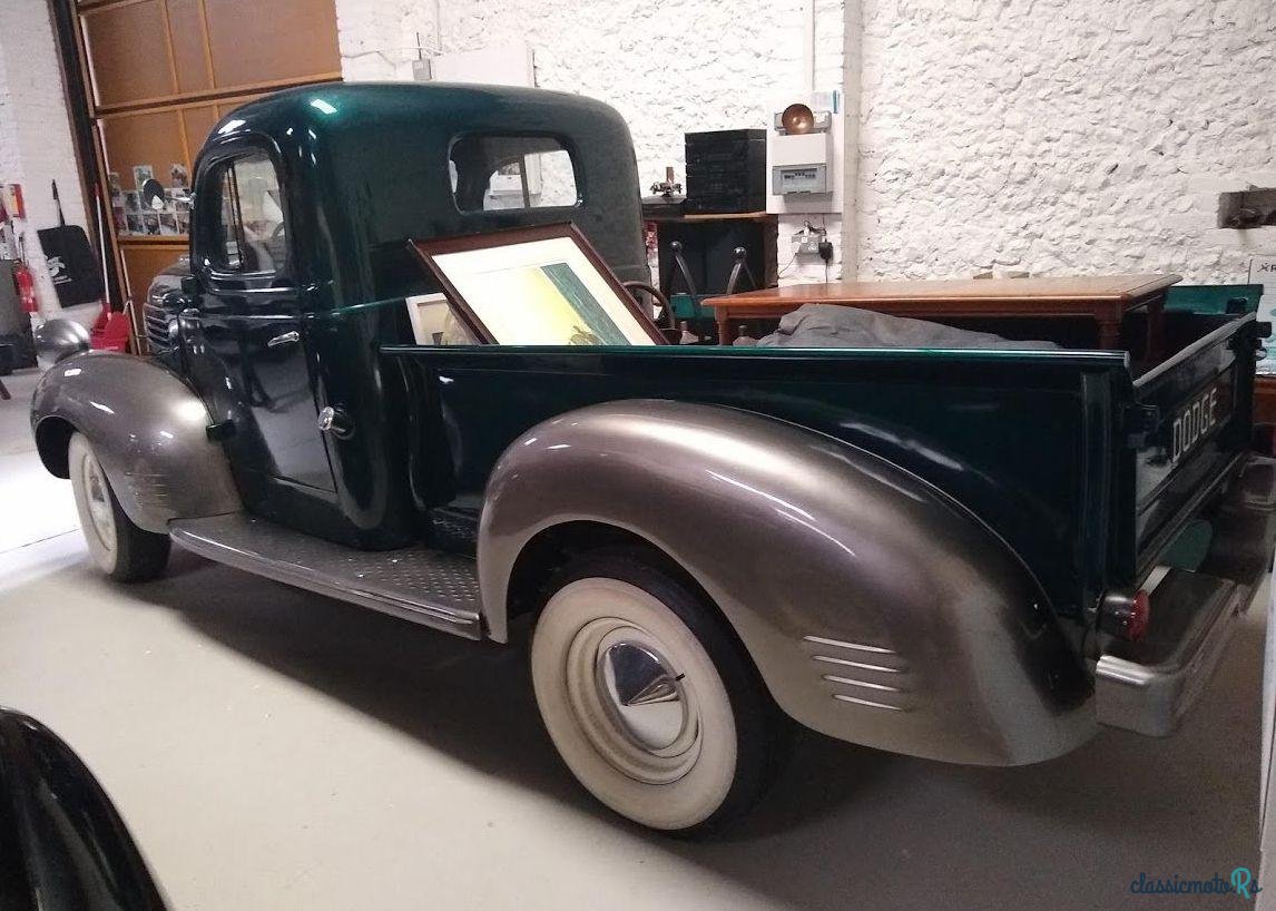 1947' Dodge Pickup 1/2 Tonne Pick Up photo #3
