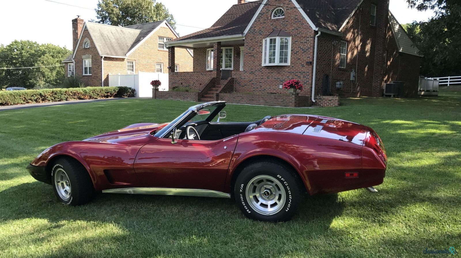 1974' Chevrolet Corvette photo #2