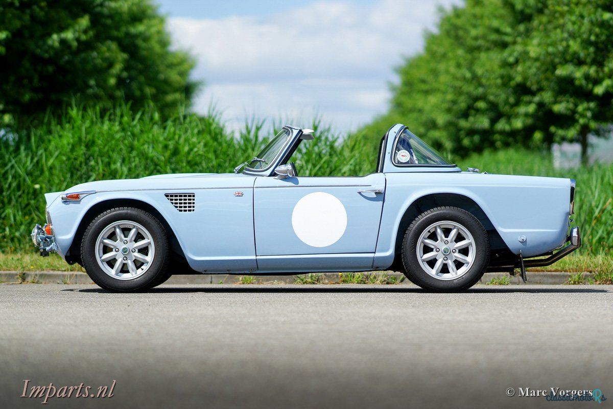 1965' Triumph TR4A Overdrive photo #4