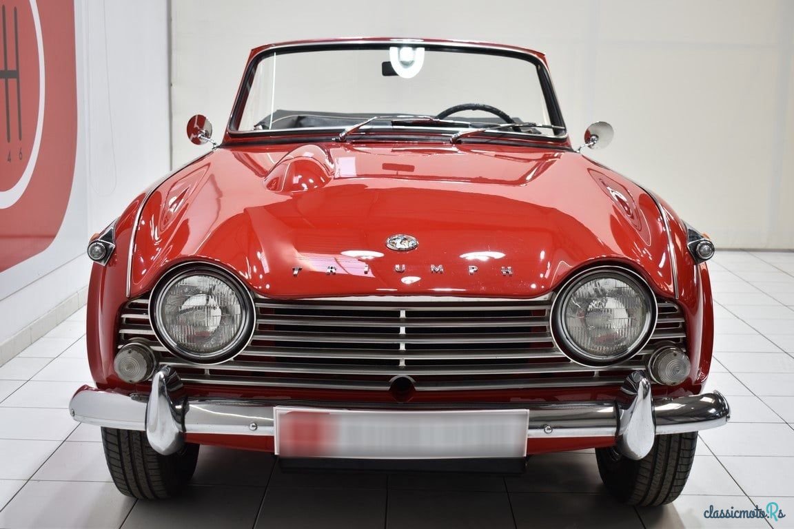 1966' Triumph TR4 photo #5