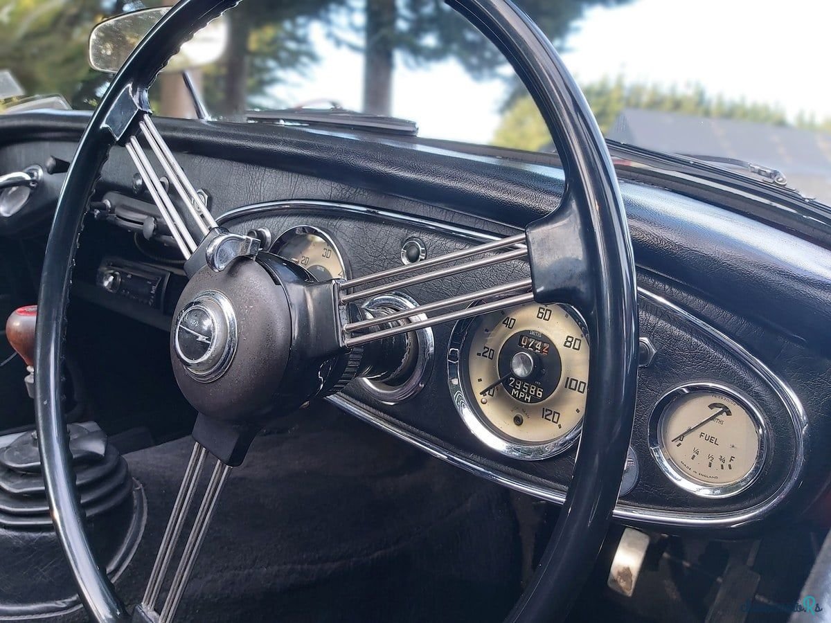 1963' Austin-Healey 3000 photo #3