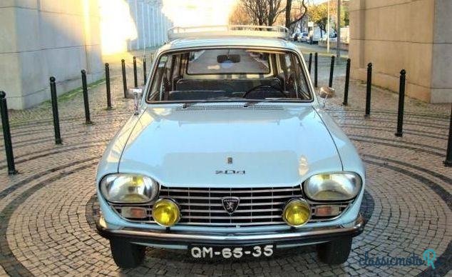 1971' Peugeot 204 Break photo #4