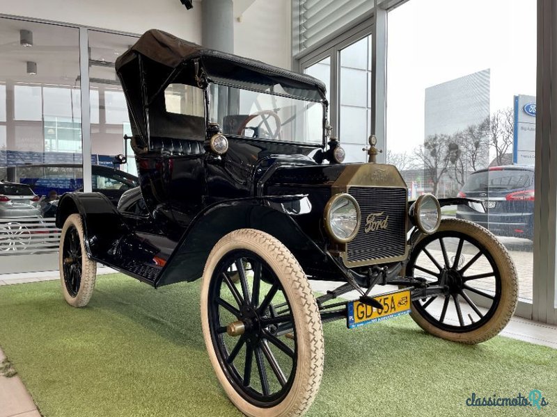 1915' Ford Model T photo #1