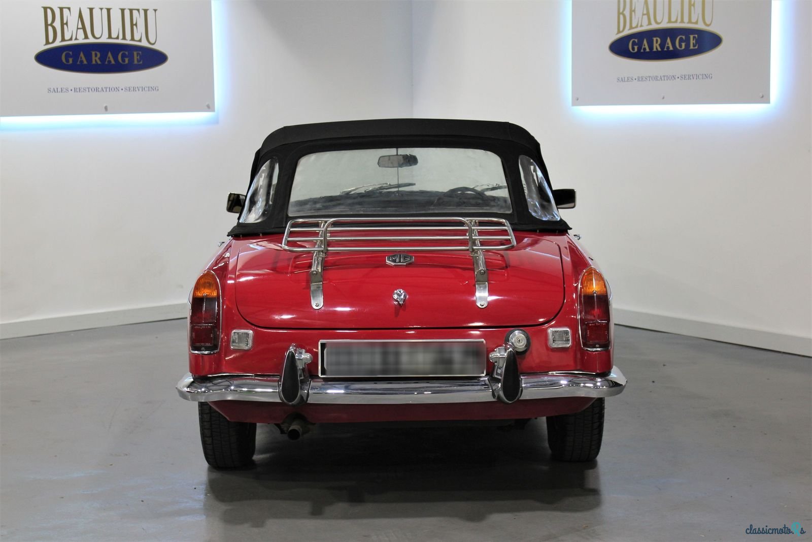 1973' MG B Roadster photo #6