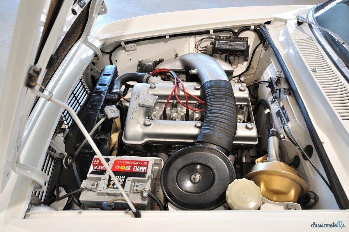 1964' Alfa Romeo GT photo #2