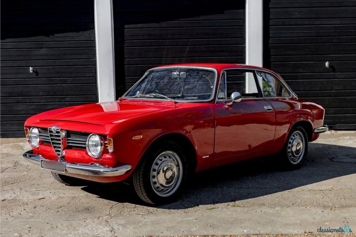1966' Alfa Romeo Giulia photo #5