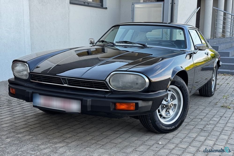 1976' Jaguar XJS photo #1