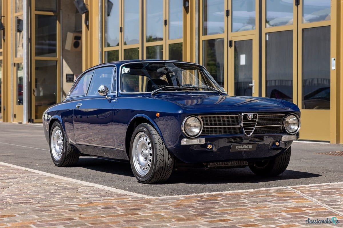 1971' Alfa Romeo Giulia photo #1