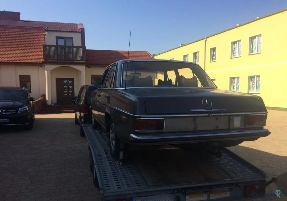 1970' Mercedes-Benz W114 photo #2