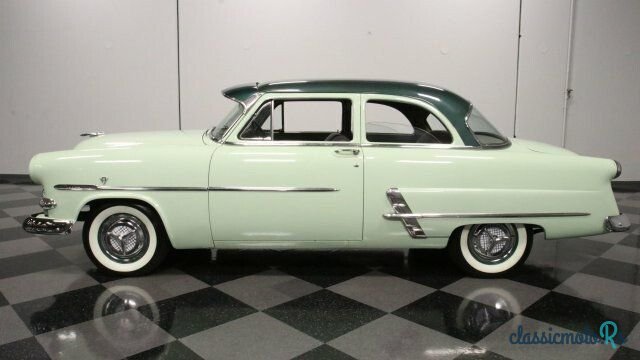 1953' Ford Customline photo #1