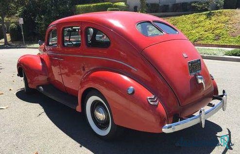 1940' Ford Sedan photo #3