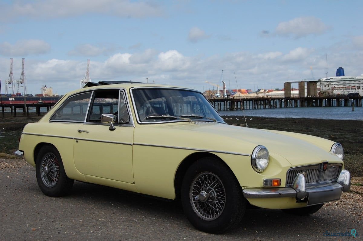 1968' MG MGB photo #1
