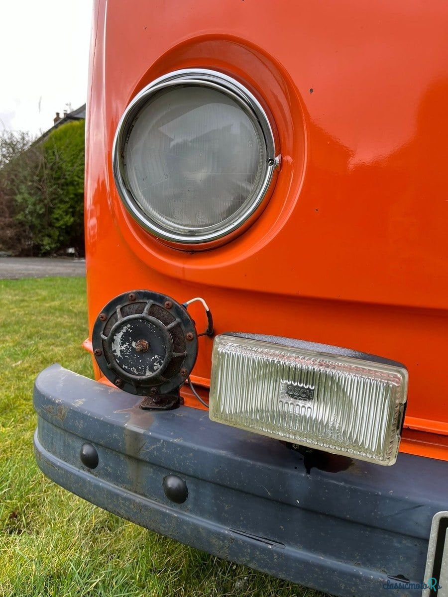 1977' Volkswagen Type 2 photo #4
