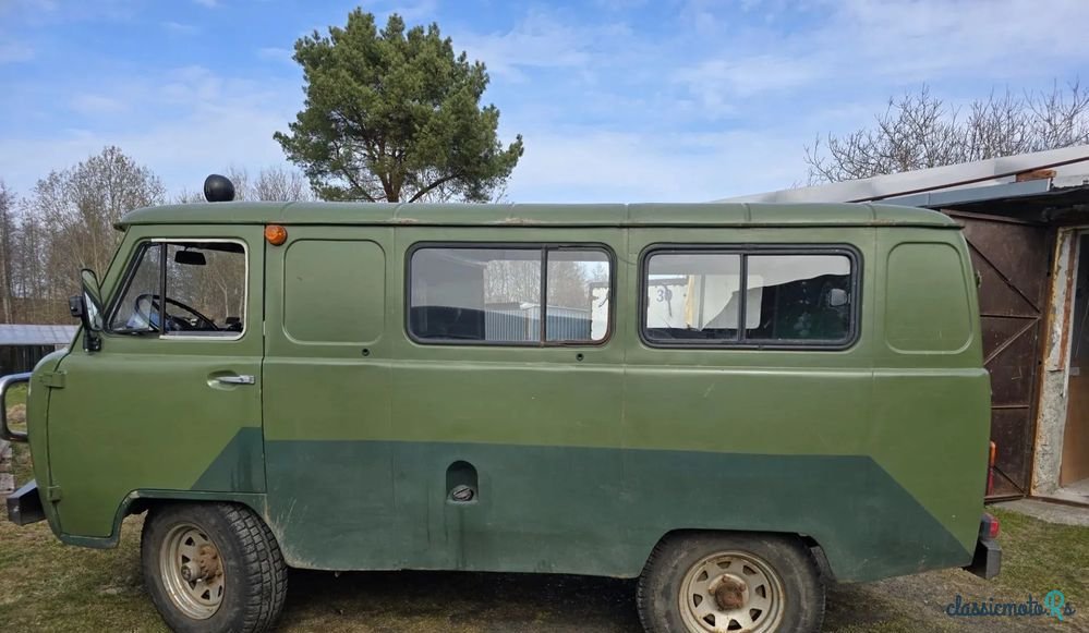 1979' UAZ 452 photo #2