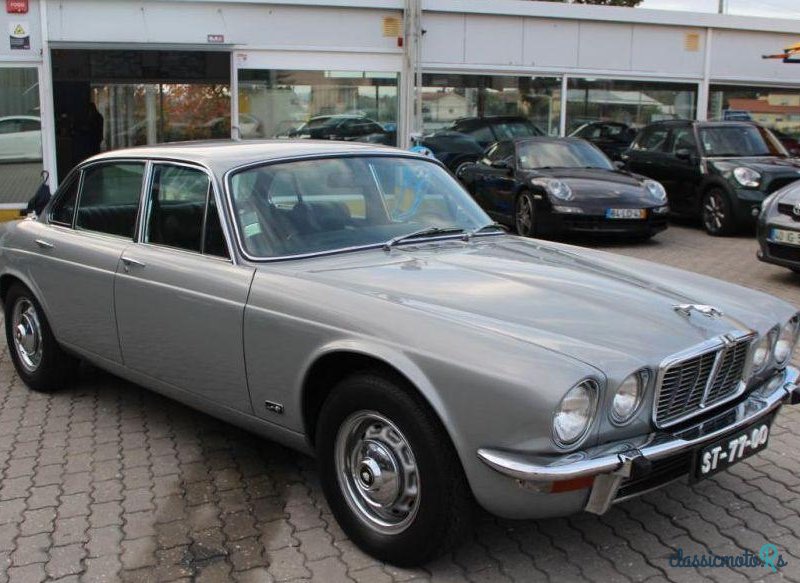 1976' Jaguar XJ photo #2