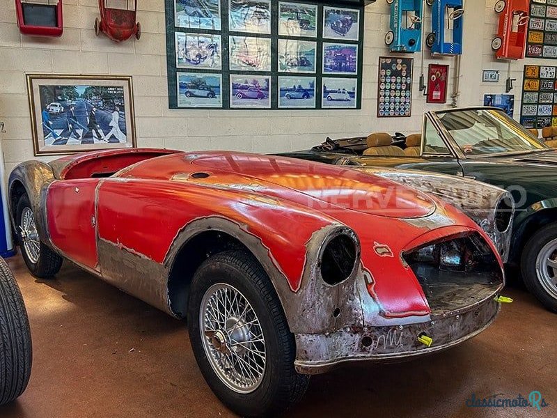 1957' MG MGA photo #2