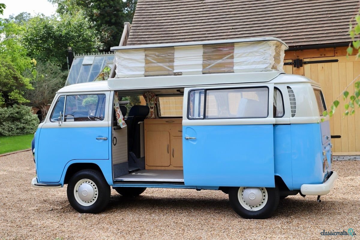 1971' Volkswagen Type 2 photo #3