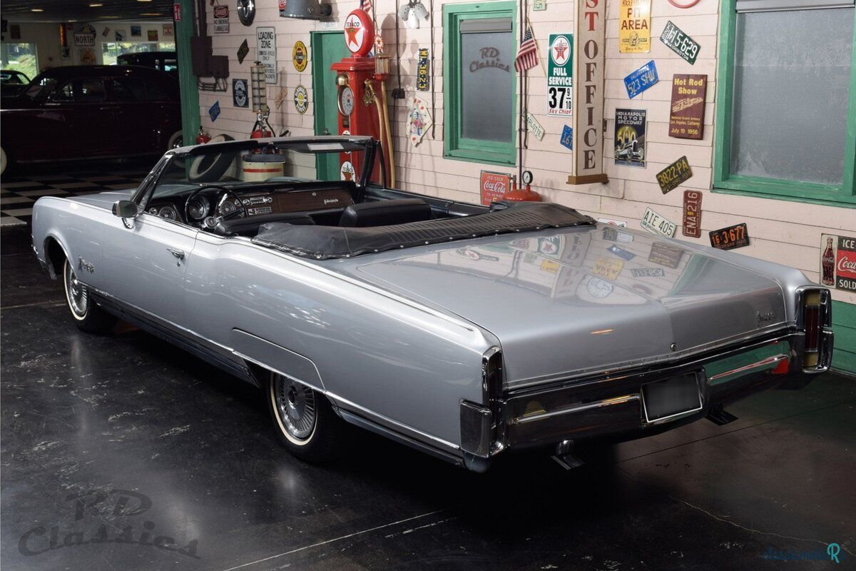 1966' Oldsmobile 98 photo #3