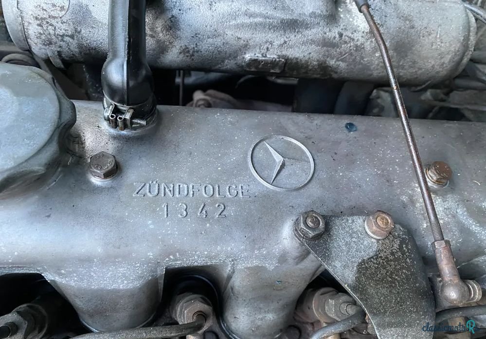 1968' Mercedes-Benz 220D photo #6