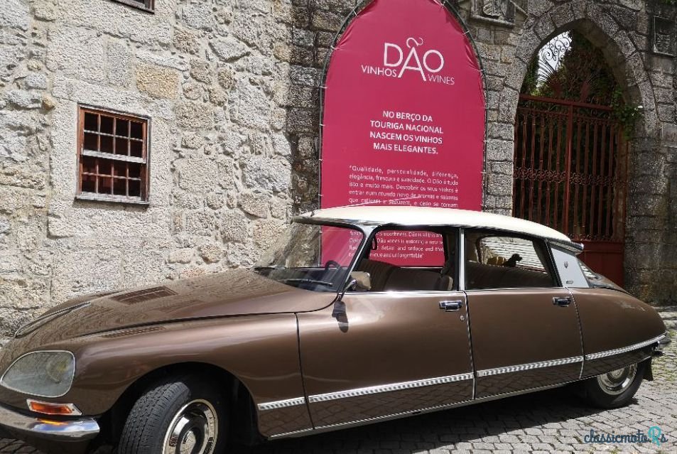 1974' Citroen DS photo #1