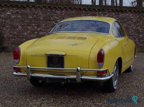 1971' Volkswagen Karmann Ghia photo #3