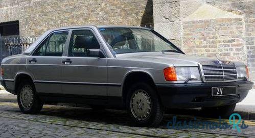 1983' Mercedes-Benz 190 E photo #2