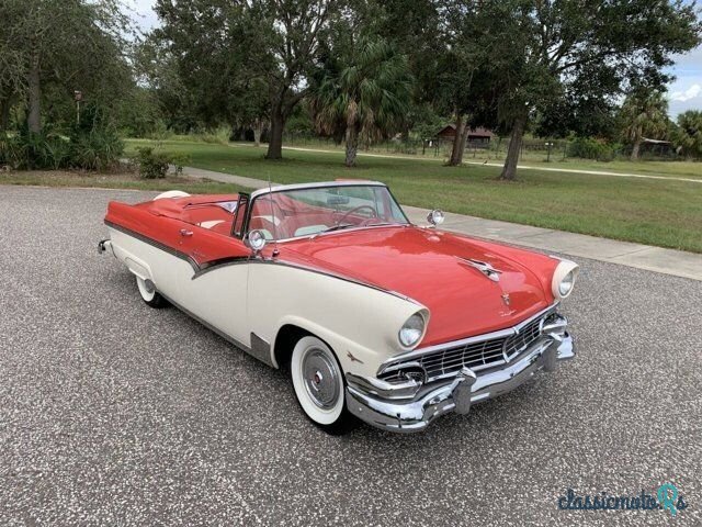 1956' Ford Fairlane photo #5