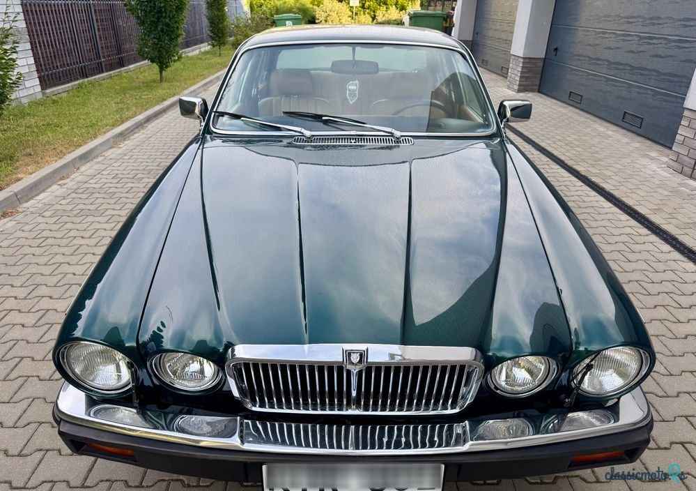 1980' Jaguar XJ photo #2