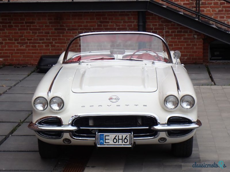 1962' Chevrolet Corvette photo #2