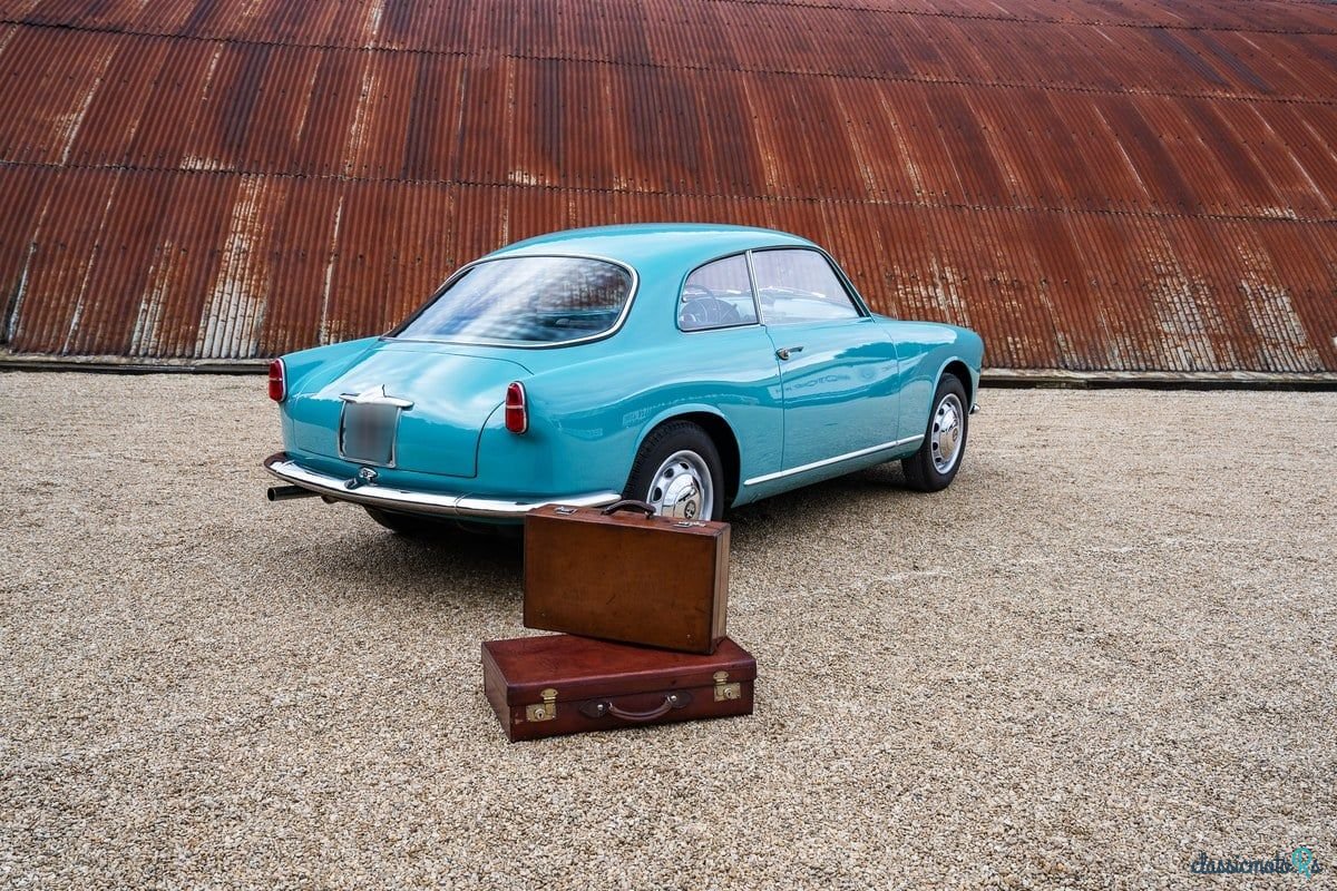 1955' Alfa Romeo Giulietta photo #4