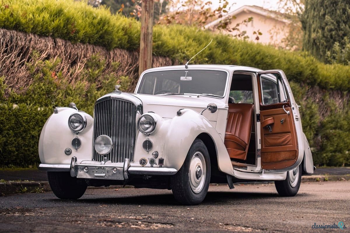 1953' Bentley R Type photo #1