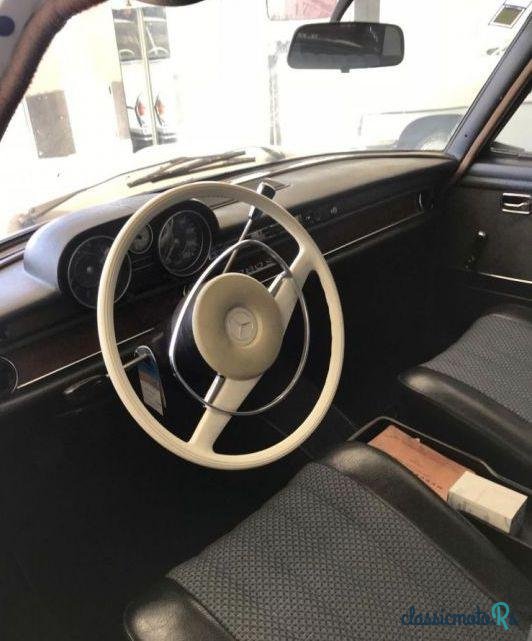 1970' Mercedes-Benz S-280 photo #3