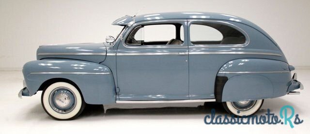 1942' Ford Super Deluxe photo #2