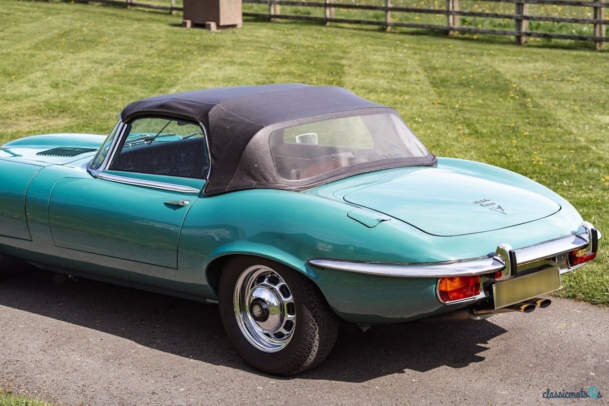 1974' Jaguar E-Type photo #4