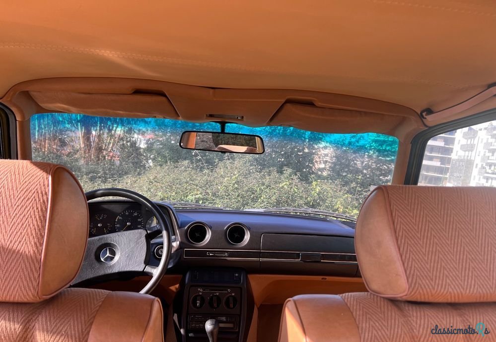 1980' Mercedes-Benz 200 D photo #3