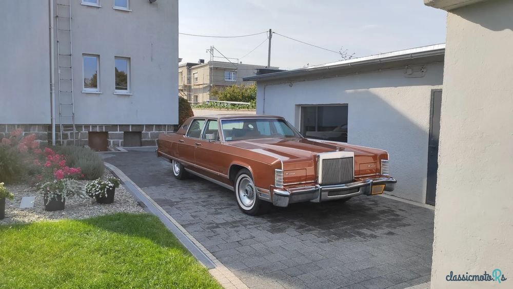 1977' Lincoln Town Car photo #4